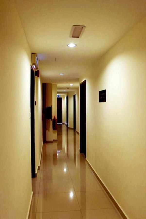 Hotel Sara'S Inn, Shah Alam Eksteriør billede