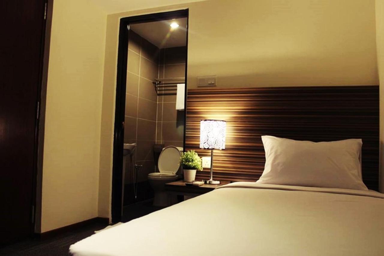 Hotel Sara'S Inn, Shah Alam Eksteriør billede